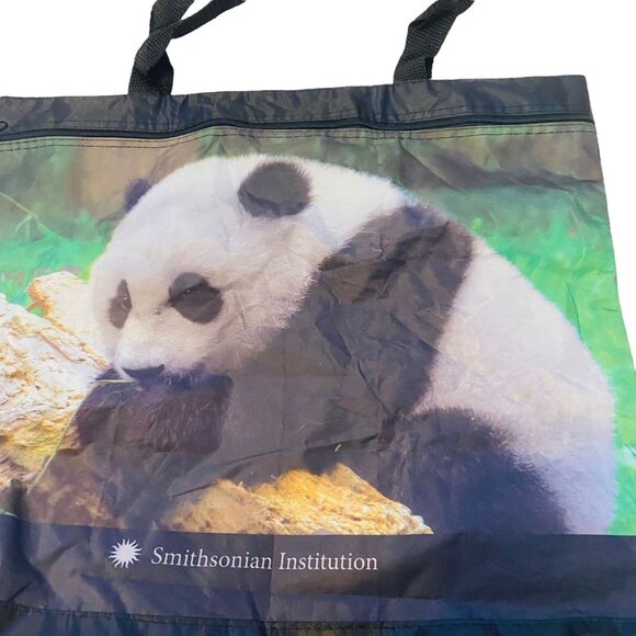#4719 Smithsonian Institution tote bag with panda bear - Picture 4 of 6